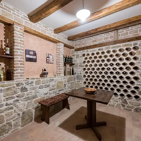 Vila Urban Motovun
